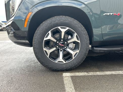 New 2026 GMC Yukon XL AT4 w/ LPO, Floor Liner Package AWD/4WD image 29