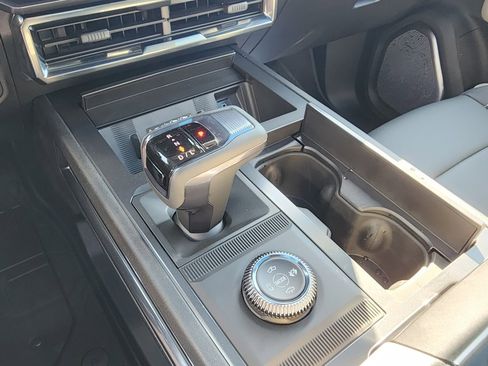 New 2026 GMC Hummer EV 4x4 Crew Cab image 36