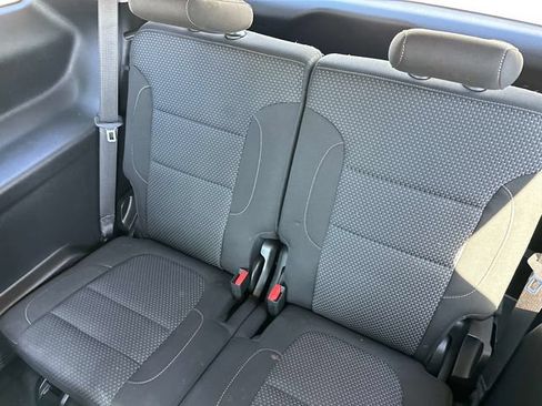 Used 2021 GMC Acadia SLE w/ Driver Convenience Package FWD image 12