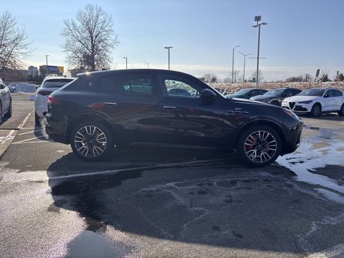 Used 2023 Maserati Grecale GT image 5