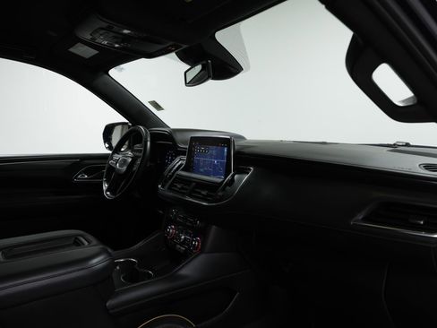 Used 2023 GMC Yukon XL AT4 image 15