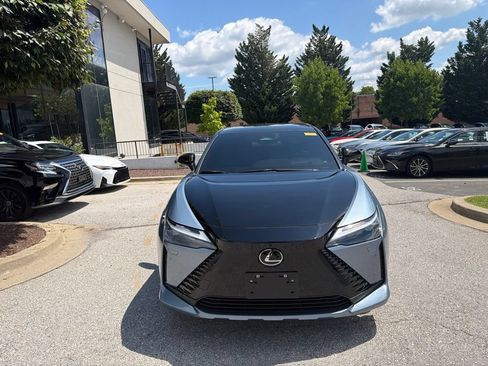 Used 2025 Lexus RZ 450e w/ Technology Package AWD/4WD image 3