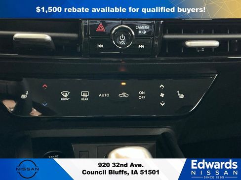 New 2026 Nissan Kicks SR w/ Cold Weather Package AWD/4WD image 24