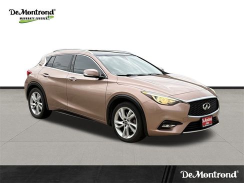 Used 2018 INFINITI QX30 Premium w/ Cargo Package image 3