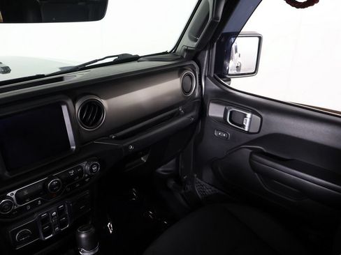 Used 2021 Jeep Gladiator Sport AWD/4WD image 31