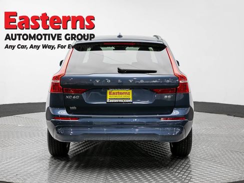 Used 2022 Volvo XC60 B5 Momentum AWD/4WD image 6