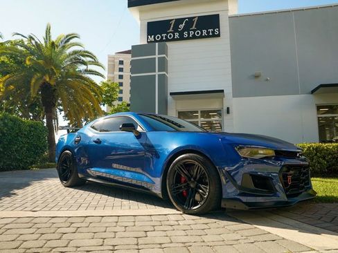 Used 2019 Chevrolet Camaro ZL1 image 92