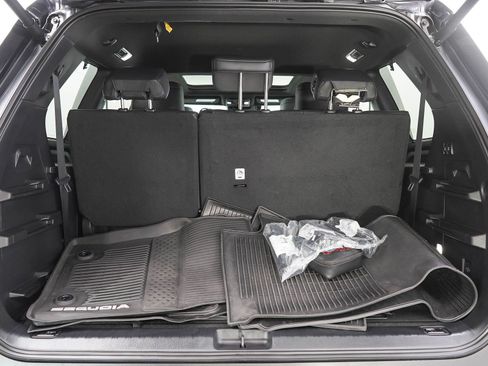 Used 2026 Toyota Sequoia Platinum AWD/4WD image 9