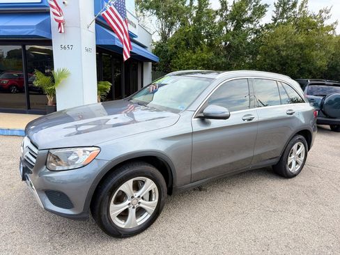 Used 2016 Mercedes-Benz GLC 300 4MATIC w/ Multimedia Package image 15