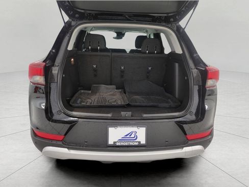Used 2024 Chevrolet TrailBlazer LT w/ LT Cold Weather Package AWD/4WD image 15