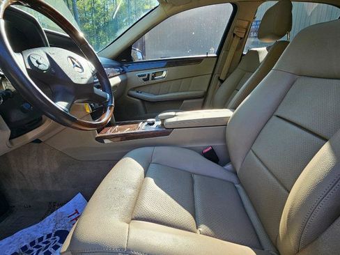 Used 2011 Mercedes-Benz E 350 4MATIC Sedan image 16