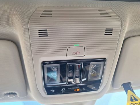 New 2026 Volkswagen Atlas SE image 19