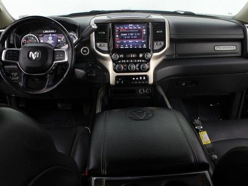 Used 2020 RAM 2500 Laramie AWD/4WD image 9