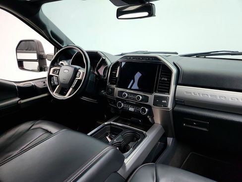 Used 2022 Ford F450 Platinum w/ FX4 Off-Road Package image 26