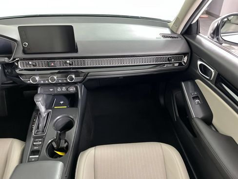 Certified 2024 Honda Civic Touring image 19