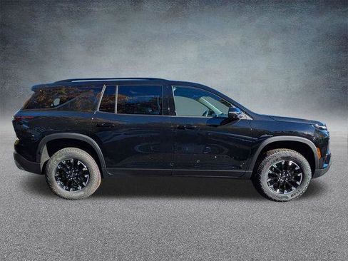 New 2026 Chevrolet Traverse Z71 w/ Driver Confidence Package AWD/4WD image 2