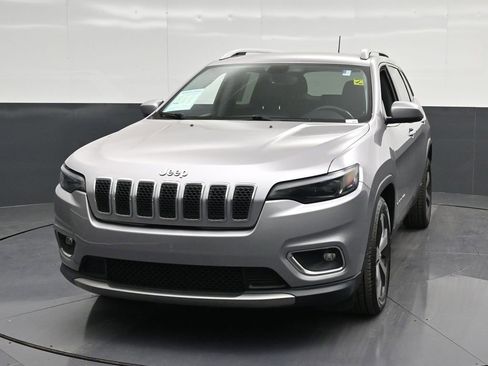 Used 2019 Jeep Cherokee Limited FWD image 6