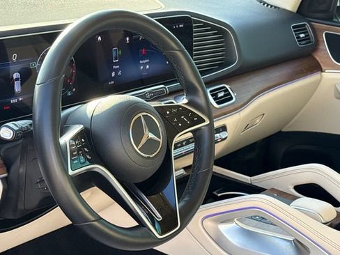 Used 2025 Mercedes-Benz GLE 350 4MATIC image 19