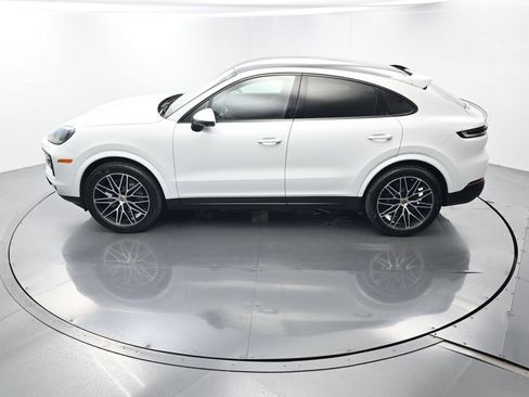 Certified 2024 Porsche Cayenne Coupe AWD/4WD image 35