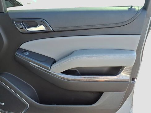Used 2020 Chevrolet Tahoe LT image 18