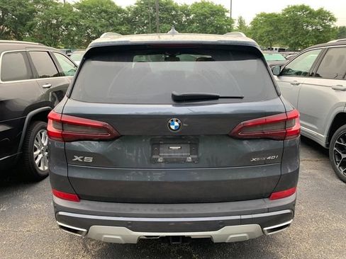 Used 2022 BMW X5 xDrive40i w/ Parking Assistance Package AWD/4WD image 4