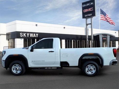 Used 2024 GMC Sierra 2500 Pro w/ Convenience Package image 3