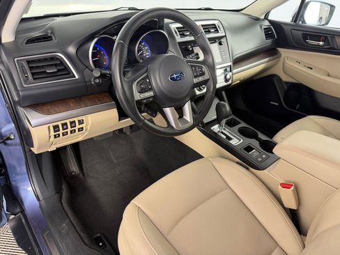 Used 2017 Subaru Outback 2.5i Limited image 4