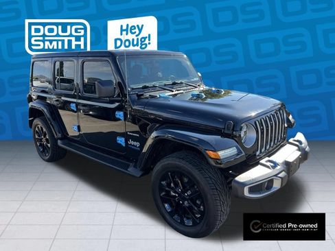 Used 2022 Jeep Wrangler Unlimited Sahara AWD/4WD image 8