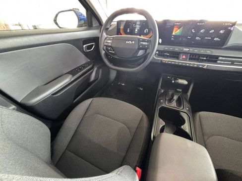 Used 2025 Kia K4 FWD image 34