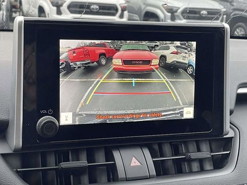 New 2025 Toyota RAV4 XLE image 39