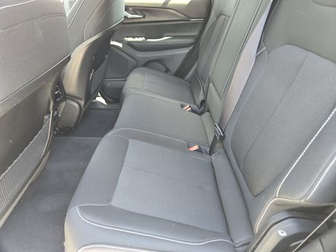 Certified 2023 Jeep Grand Cherokee Laredo w/ Luxury Tech Group I AWD/4WD image 27