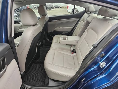 Used 2017 Hyundai Elantra Limited image 14