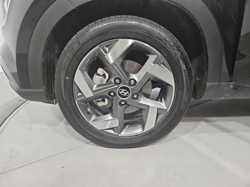Used 2024 Hyundai Venue SEL image 27