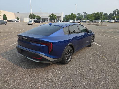 Used 2025 Kia K4 FWD image 3