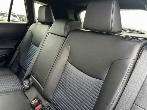 Used 2024 Toyota Corolla Cross XSE image 19