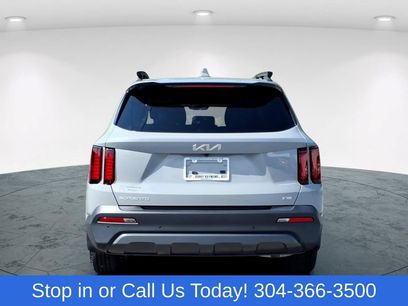 Used 2023 Kia Sorento S w/ Panoramic Sunroof Package