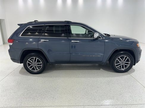 Used 2020 Jeep Grand Cherokee Limited w/ Luxury Group II image 9