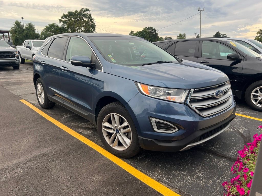 Used 2018 Ford Edge SEL w/ Equipment Group 201A AWD/4WD image 2