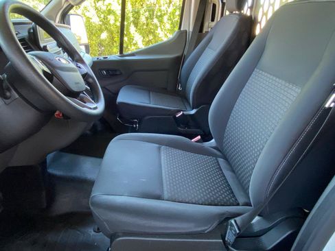Used 2025 Ford Transit 250 Low Roof w/ Exterior Upgrade Package RWD image 26