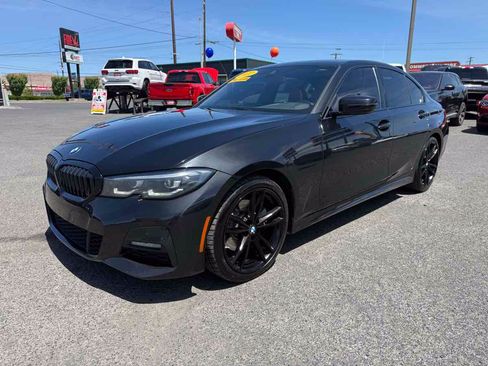 Used 2022 BMW 330i xDrive Sedan w/ M Sport Package AWD/4WD image 3