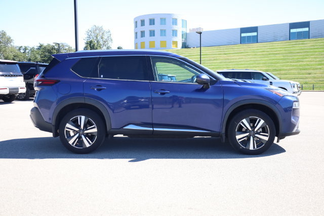 Certified 2023 Nissan Rogue SL w/ SL Premium Package AWD/4WD image 4