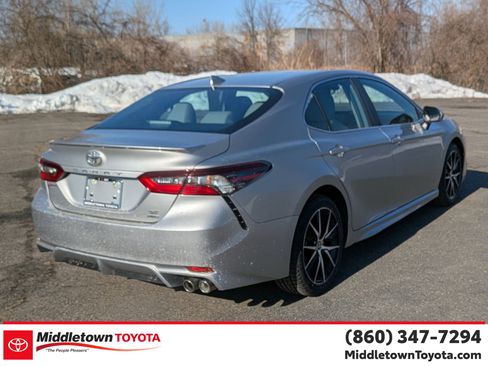 Certified 2024 Toyota Camry SE image 3