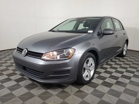 Used 2017 Volkswagen Golf Wolfsburg Edition FWD image 3