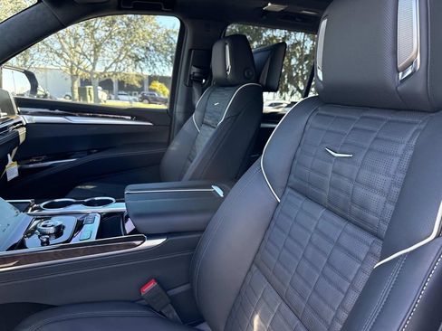 New 2026 Cadillac Escalade Platinum Sport w/ LPO, ONYX Package image 22