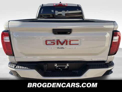 New 2026 GMC Canyon Elevation w/ Convenience Package RWD image 9