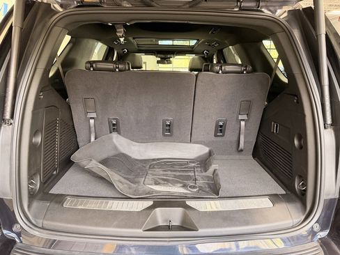 Used 2024 Chevrolet Tahoe Z71 image 8