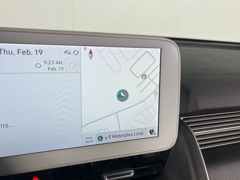 Used 2024 Hyundai Ioniq 5 Limited image 17