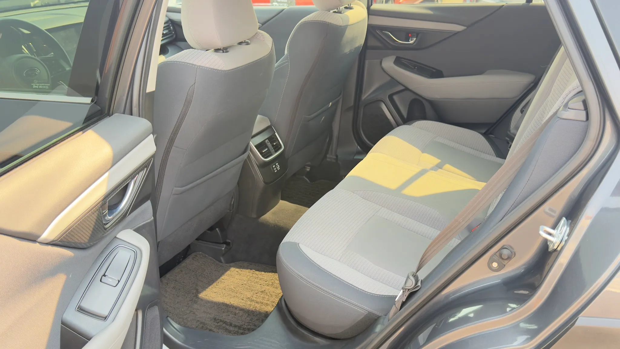 Used 2024 Subaru Outback Premium AWD/4WD image 11