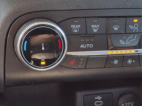 Used 2024 Ford Escape Active AWD/4WD image 19