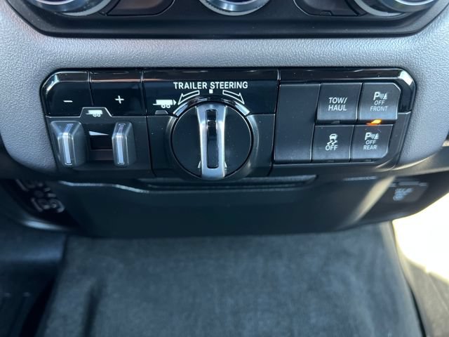 Used 2021 RAM 1500 Big Horn AWD/4WD image 30